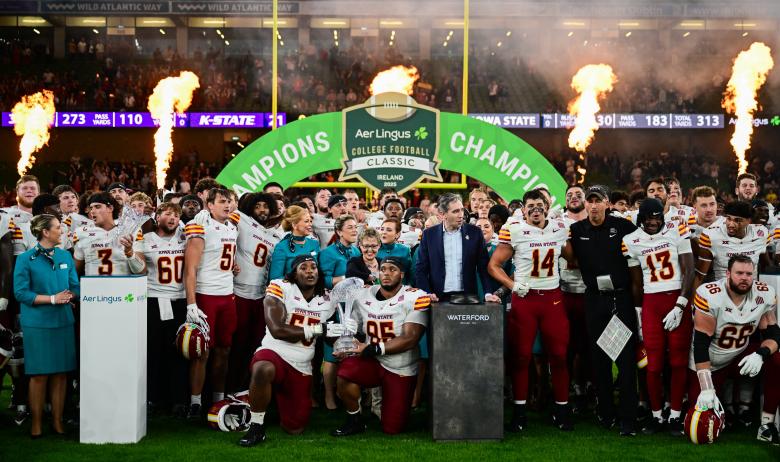 Iowa State Celebrate Winning the 2025 Aer Lingus College Football Classic