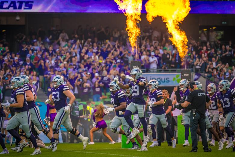 K-State Take To The Field at the Aer Lingus College Football Classic